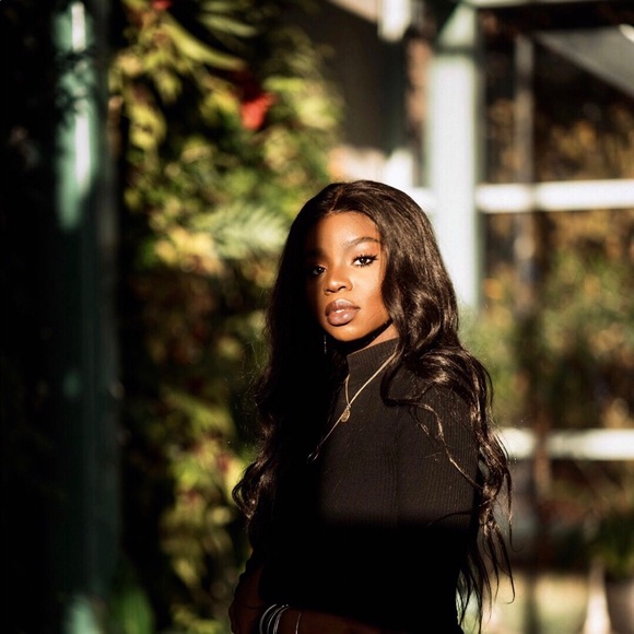 Meet your Posher, Maimuna - Picture 1 of 1